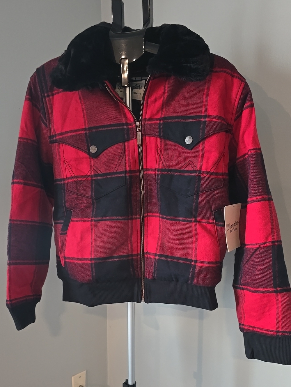 Wrangler RetroWomen's Lined Bomberi n Red Buffalo Size L